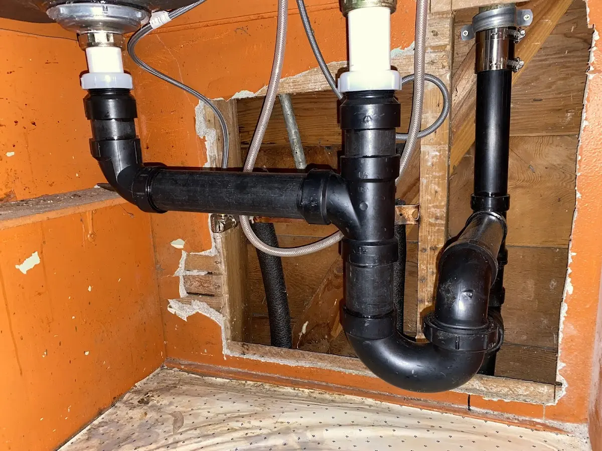 Professional Pipe Bursting equipment and tools on the job in Winfield